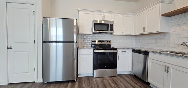 Building Photo - 202 Gillis Wy