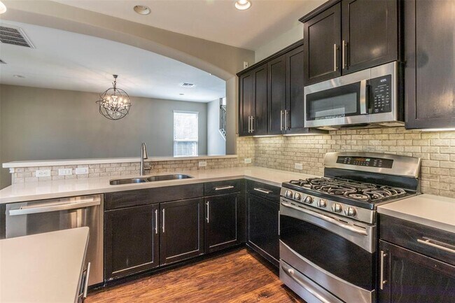 Building Photo - 12701 Brycen Ct