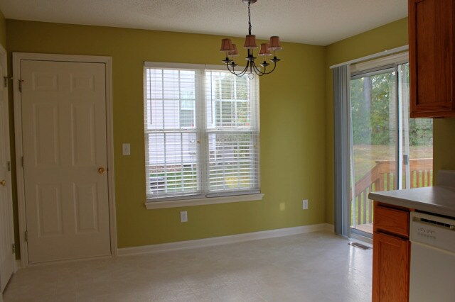 Building Photo - Charming, Well-Loved 3 Bedroom Home near the Streets at Southpoint!