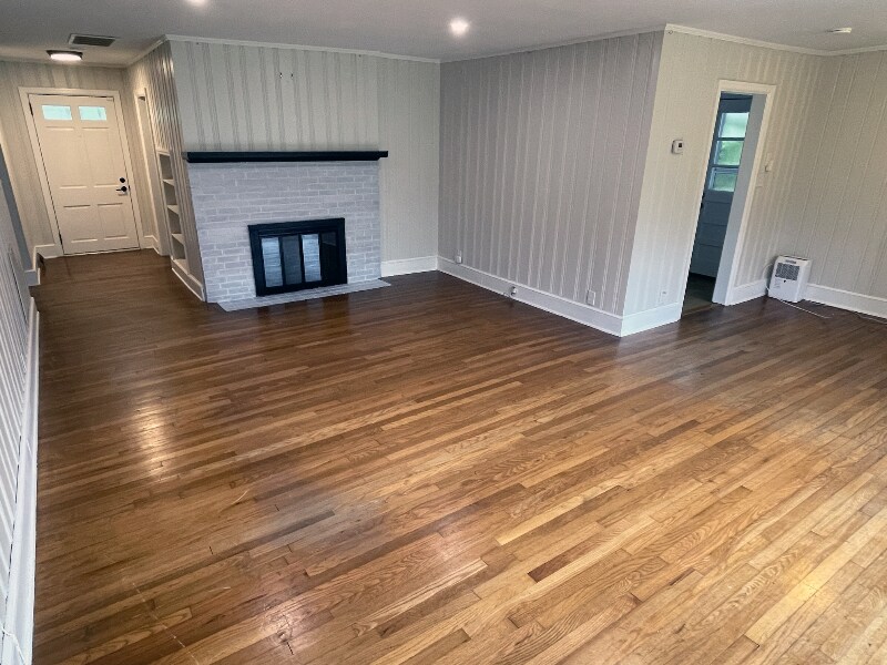 Building Photo - 657 Wildwood Rd