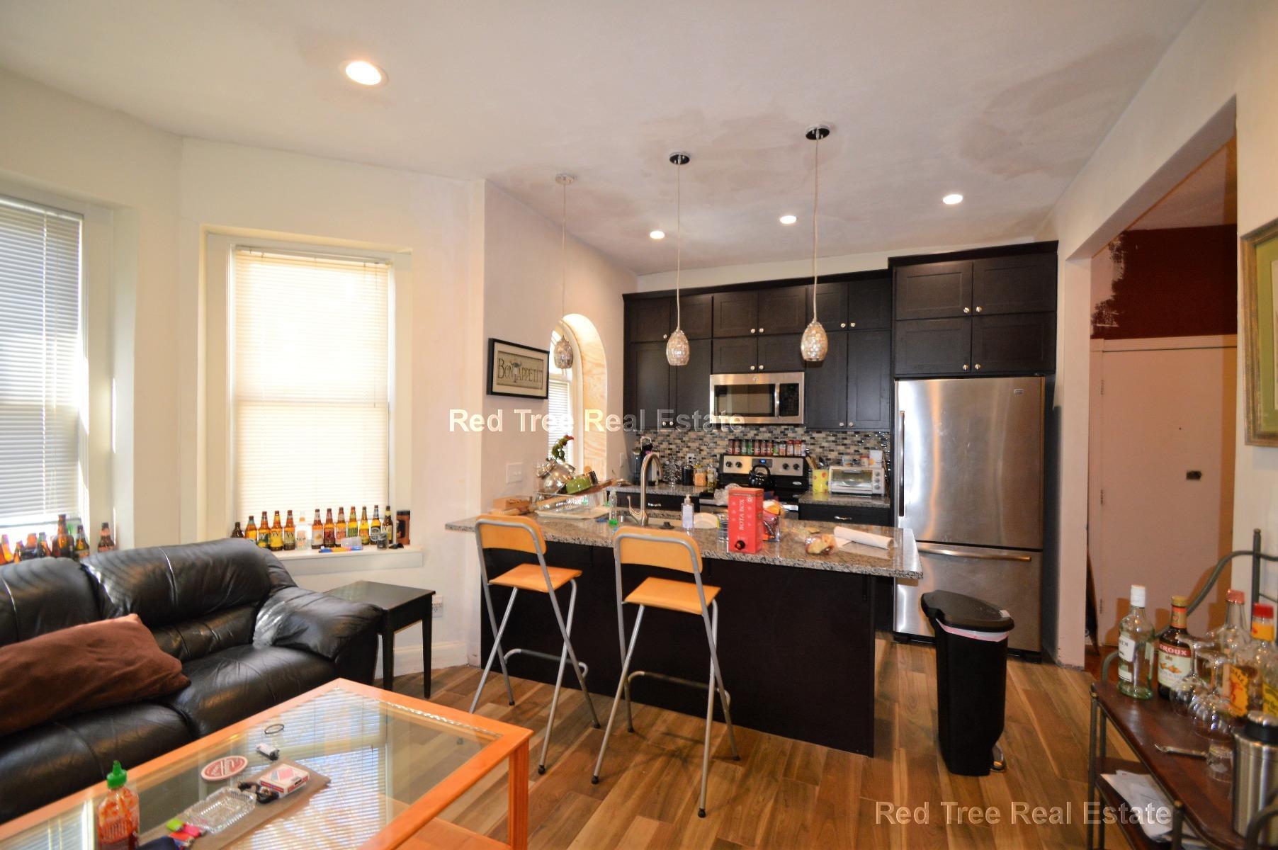 Building Photo - 25 Chester St