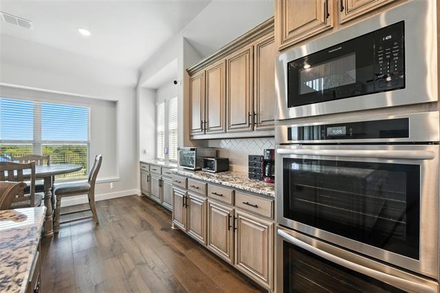 Building Photo - 1012 Emerald Trce Dr