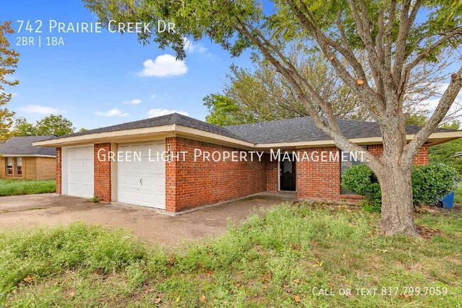 Building Photo - 742 Prairie Creek Dr