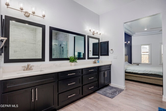 Building Photo - 2809 Tierra Garden Dr