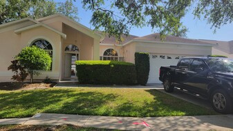 Building Photo - 11213 Sailbrooke Dr