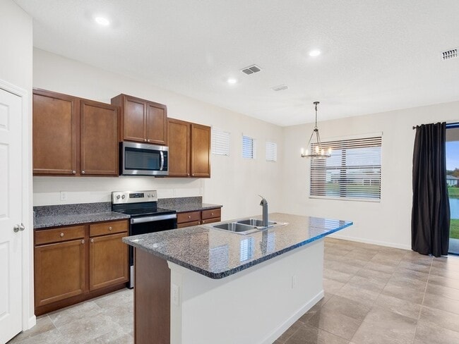 Building Photo - 6780 Canterbridge Dr