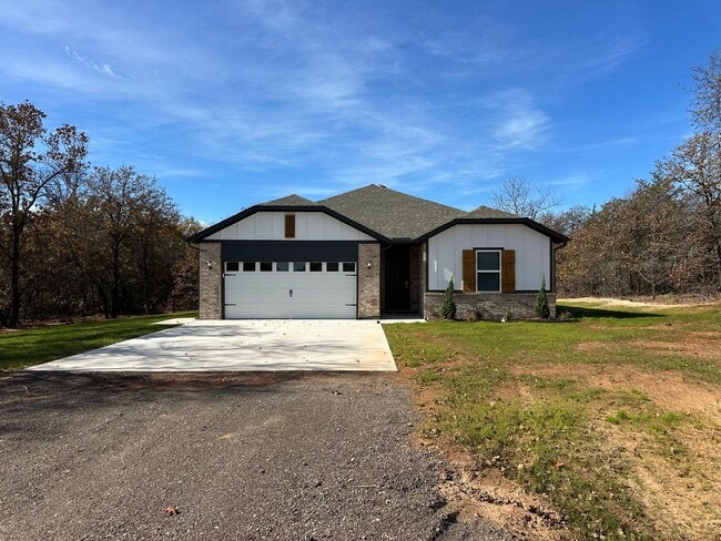 Building Photo - New Construction 3 Bedroom, 2 Bathroom on a 1.54 wooded acre lot!