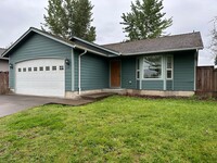 Building Photo - 3 Bedroom 2 Bath Home In NE Albany On a De...