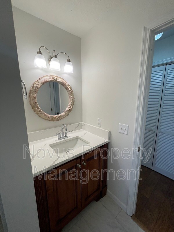 Building Photo - 121 Chipley Creek Dr