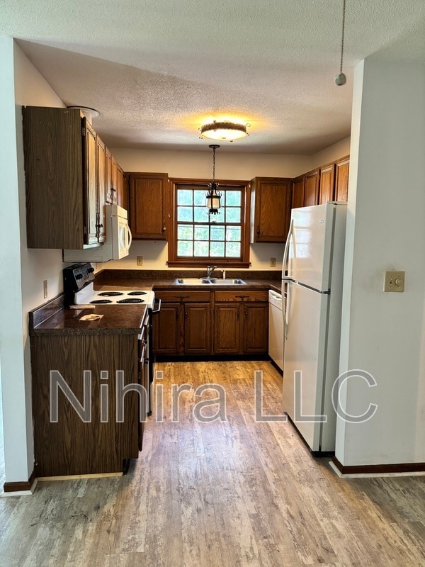 Building Photo - 5627 Quail Ridge Dr