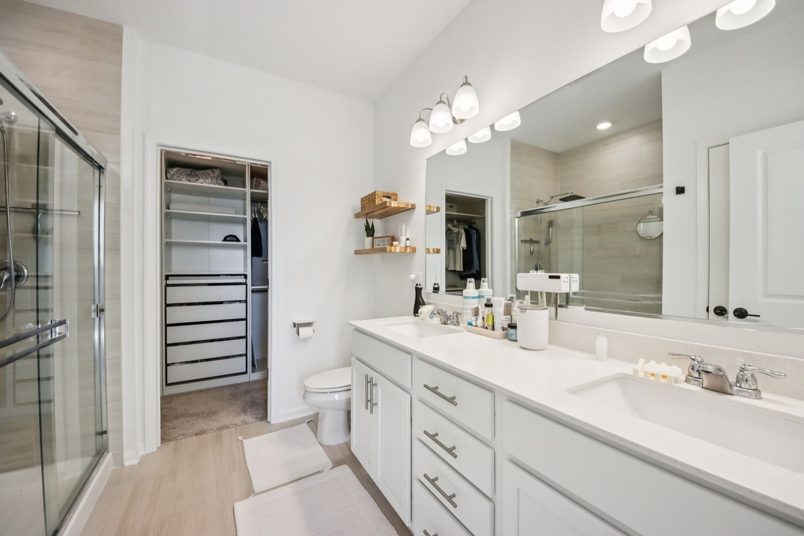 Building Photo - 714 Alberta Ave