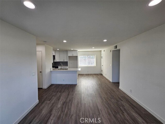 Building Photo - 1120 Nicklett Ave