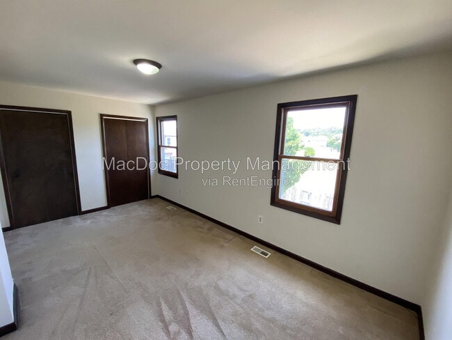 Building Photo - 5145 Cottonwood Ct