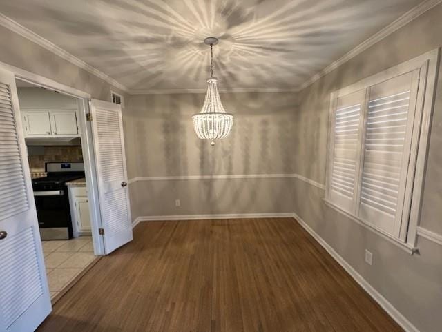 Building Photo - 1592 W Crestwood Dr