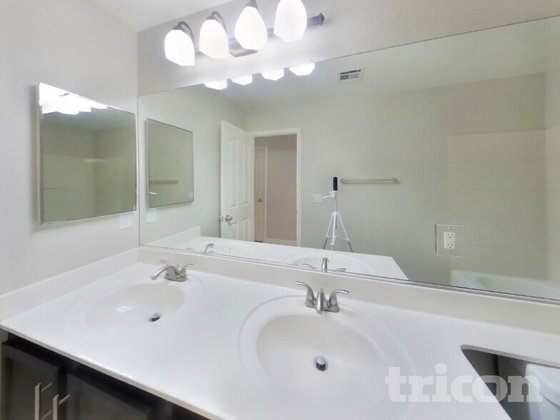 Building Photo - 1166 Picked Petal Ct