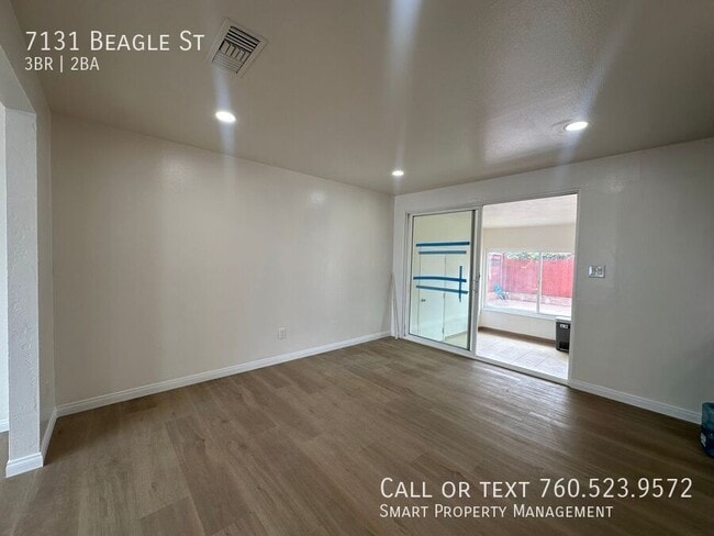 Building Photo - 7131 Beagle St