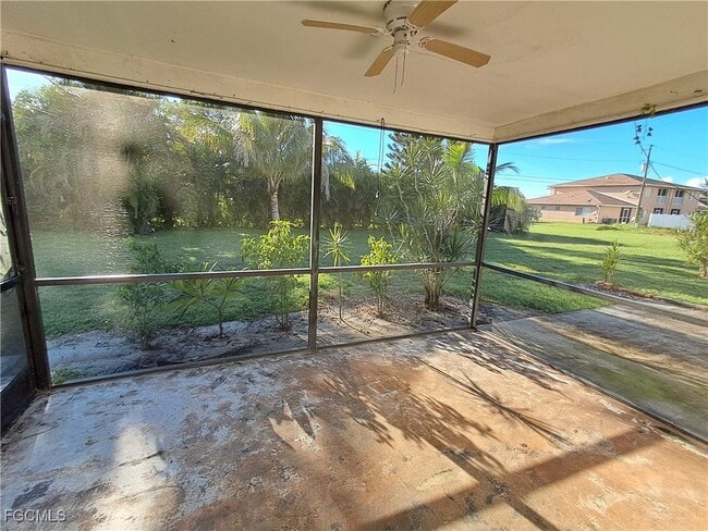 Building Photo - 1238 SE 24th Ave