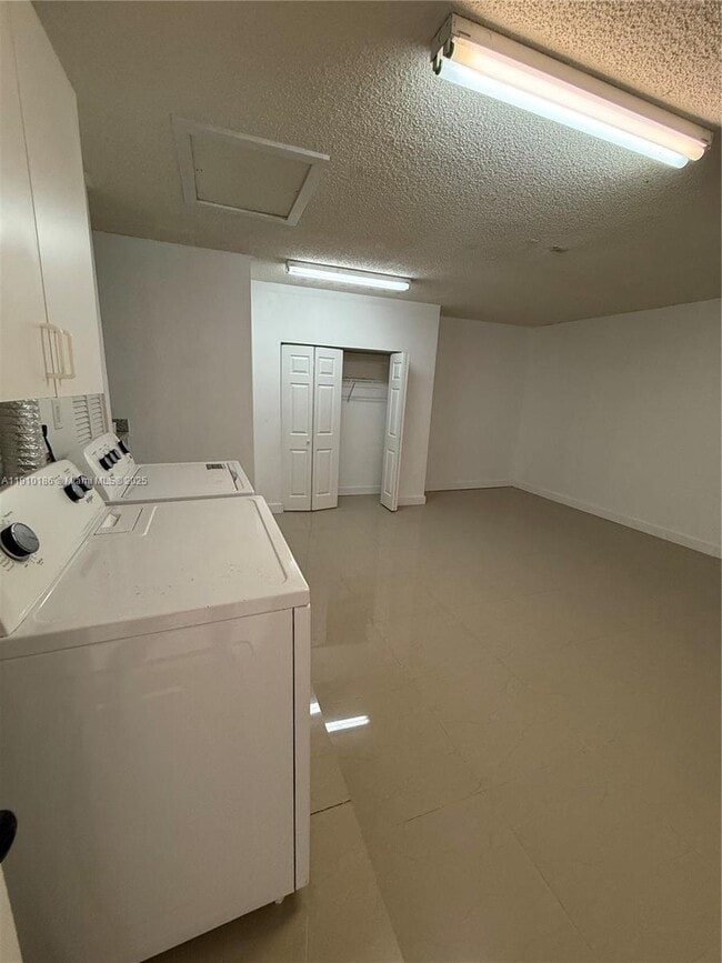 Building Photo - 18800 NW 84th Ave