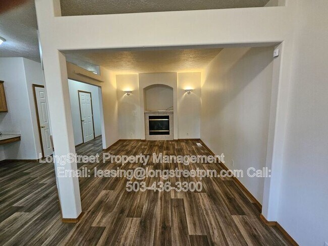 Building Photo - 7445 SE Crystal Springs Blvd
