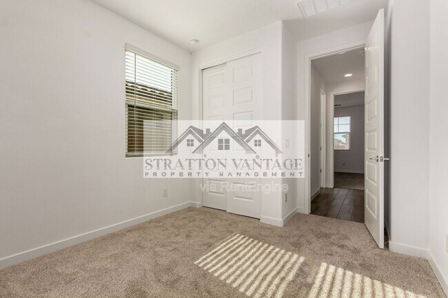 Building Photo - 36595 W Mediterranean Way