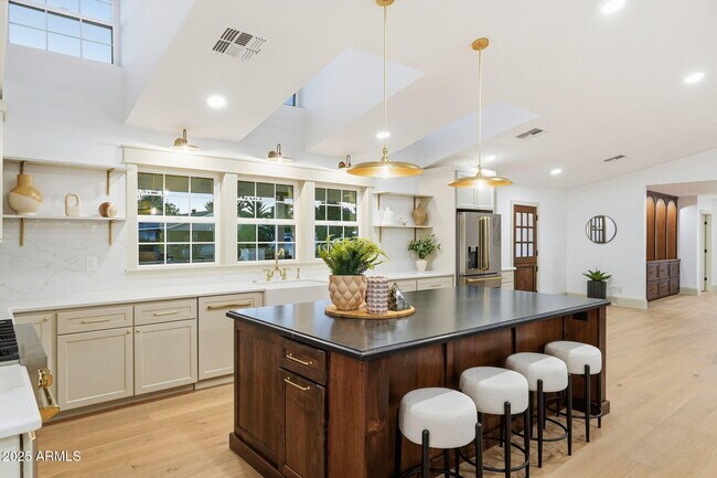 Building Photo - 2315 N 42nd St