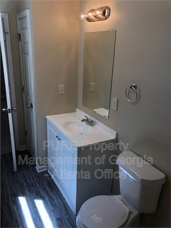 Building Photo - 55 Sunnybrook Dr