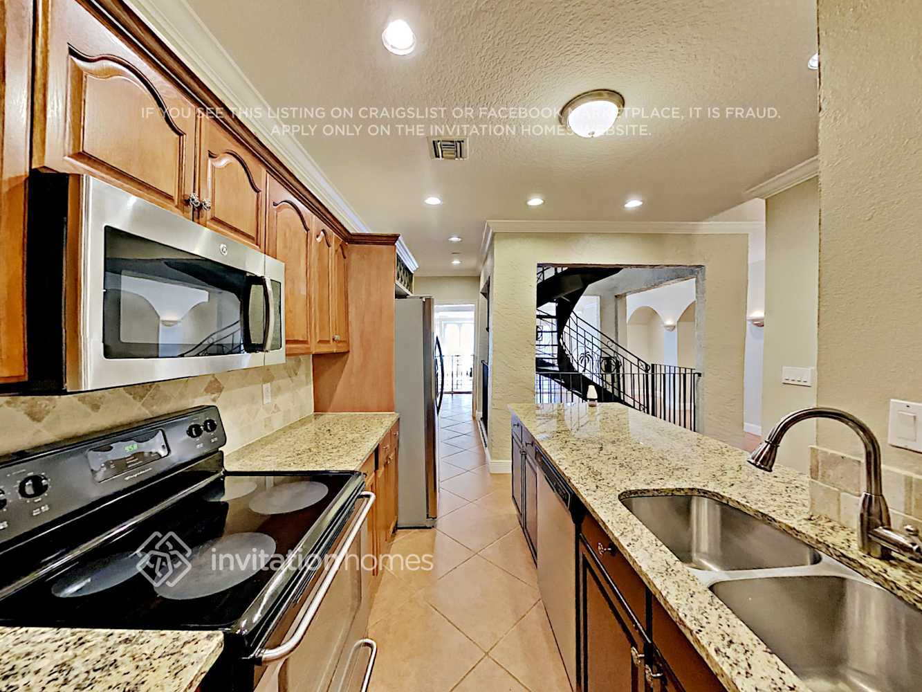 Building Photo - 1981 Canterbury Cir