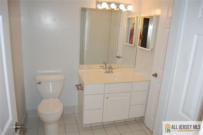 Building Photo - 124 Concordia Cir