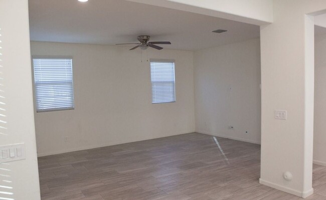 Living Room - 3170 S Mingus Dr