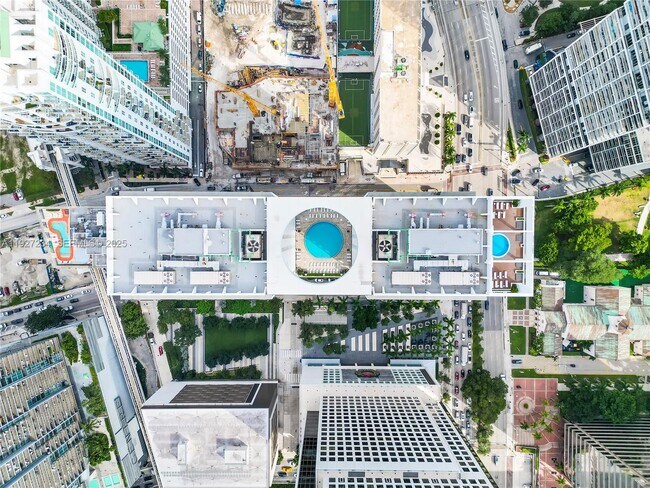 Building Photo - 500 Brickell Ave