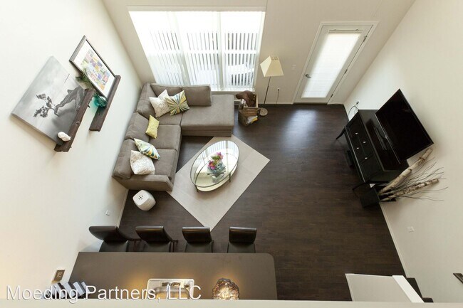 Building Photo - 222 Wisconsin St