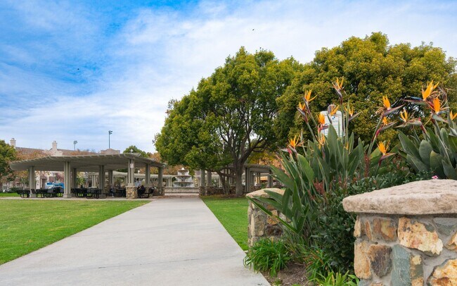 Building Photo - Condo in San Elijo!