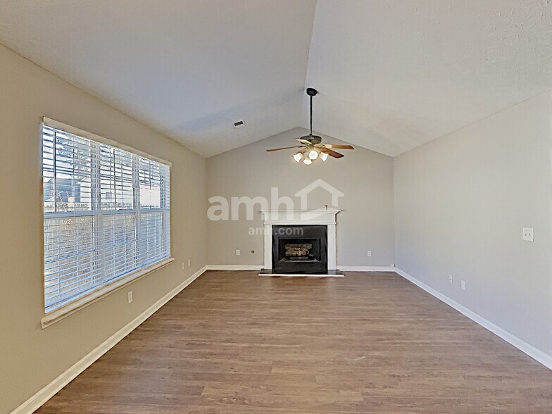 Building Photo - 4607 Noah Overlook E