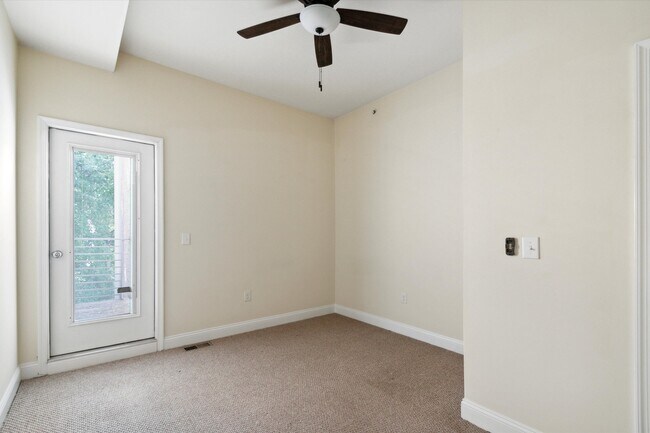 Building Photo - 1408 Willington St