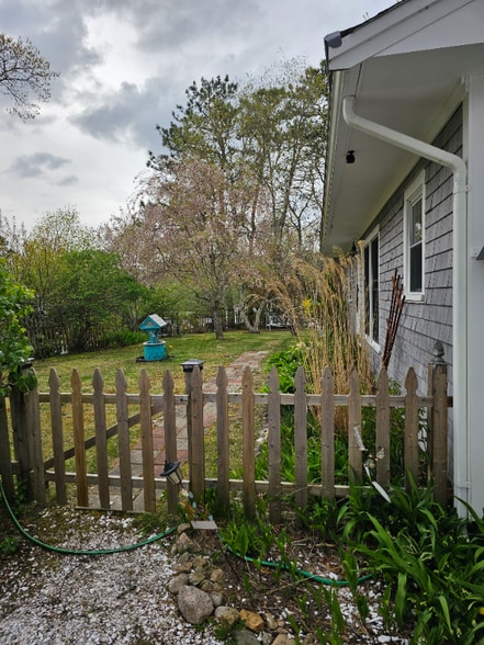 Building Photo - 1 Pokesit Rd