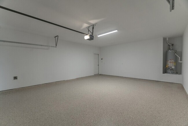 Building Photo - 17116 Coneflower Pl