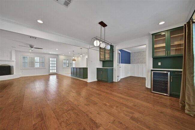 Building Photo - 5027 Twin Candle Dr