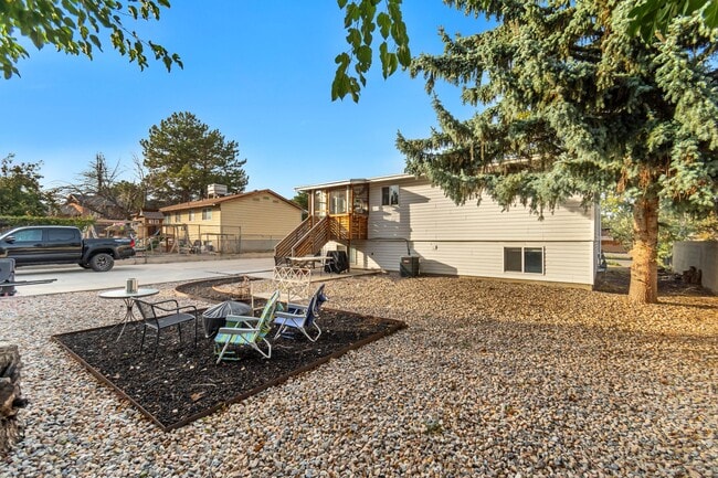 Building Photo - 3707 Kentucky Cir