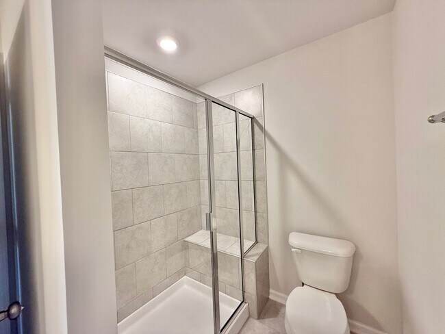 Building Photo - **OFFERING WAIVED APPLICATION FEES & $200 MOVE IN PROMOTION** Stunning 3BD, 2.5BA Raleigh Townhom...