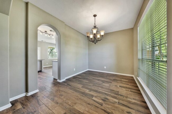Building Photo - 5831 Sawyer Bend Ln