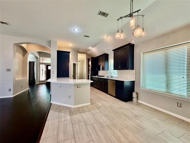 Building Photo - 1632 Castle Pines Dr