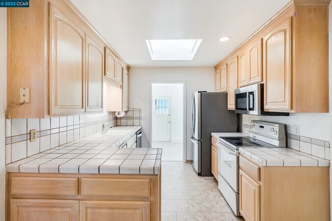 Building Photo - 3160 D St