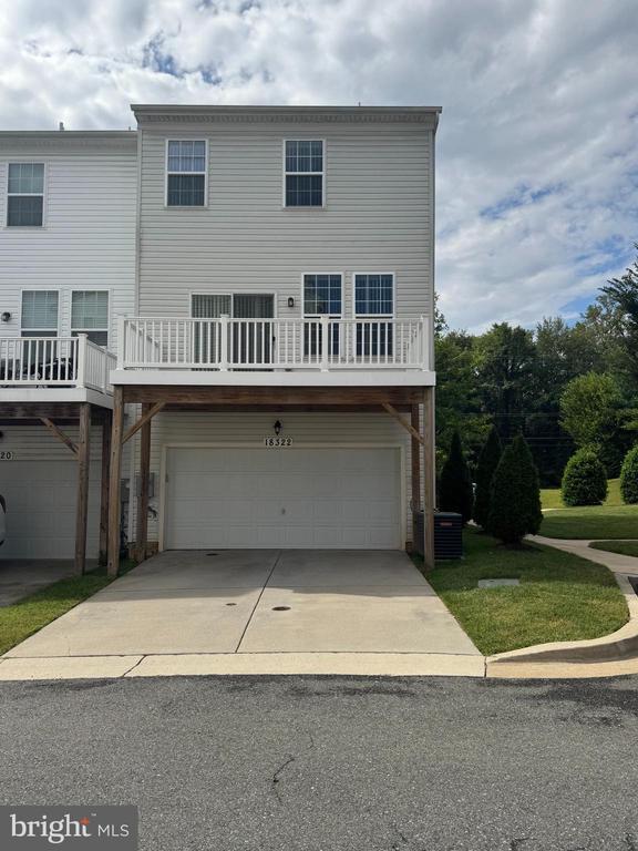 Building Photo - 18322 Woodhouse Ln
