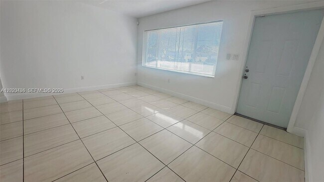 Building Photo - 2125 NW 66th St