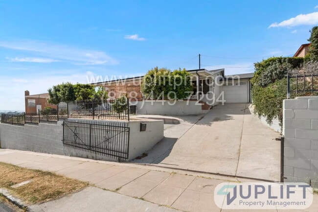 Building Photo - 5520 Olvera Ave