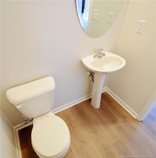 Building Photo - 331 Brentmoor Dr
