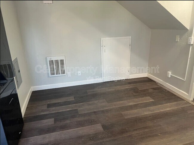 Building Photo - 1140 West St