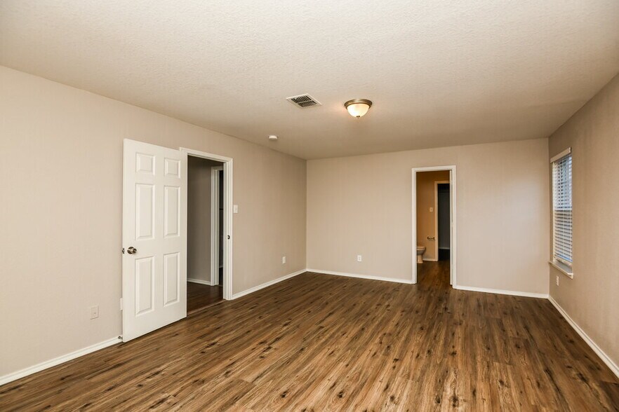Building Photo - 7512 Rock Garden Trail