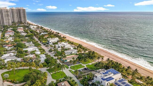 Building Photo - 2715 N Ocean Blvd