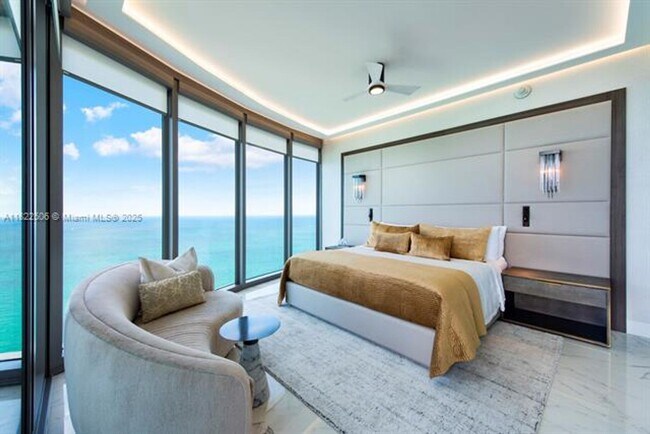 Building Photo - 15701 Collins Ave